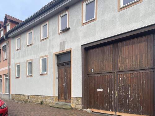 Eingansbereich - 8 Zimmer Einfamilienhaus zum Kaufen in Kölleda