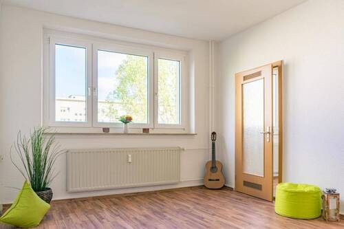 Wohnzimmer Vergleichswohnung - 2 Zimmer Etagenwohnung in Chemnitz
