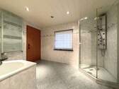 Badezimmer Erdgeschoss - 