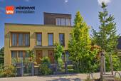Straßenansicht - 6 Zimmer Doppelhaushälfte zum Kaufen in Berlin