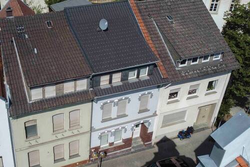 Hausansicht - Modernisiertes Reihenmittelhaus in Top Lage - Innenstadtlage von Bad Salzuflen