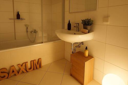 Bad mit Wanne-Einrichtungsvorschlag (visualisiert) - 