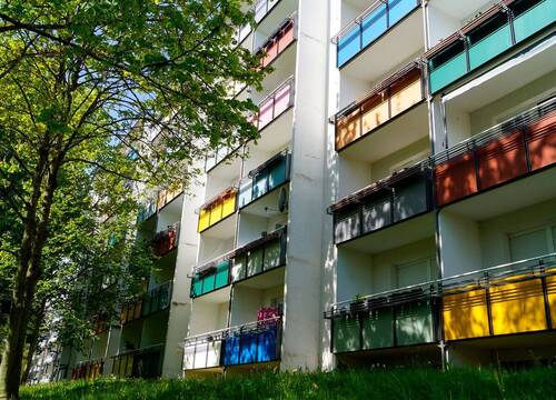 Hausansicht - Balkonseite - 