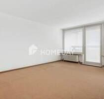 Renovierungsbedürftige 3-Zimmer-Wohnung mit zwei Loggien und optionalem Tiefgaragenstellplatz - Nürnberg Langwasser