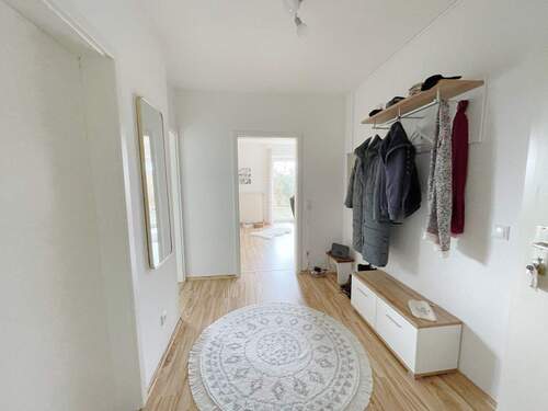 Flur Whg 1 - Mehrfamilienhaus, Wohnhaus in Bleckede