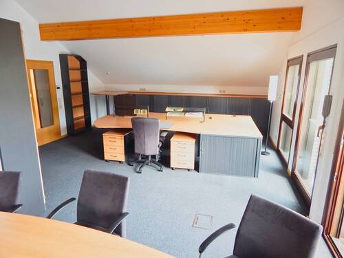 Büro 1 - 