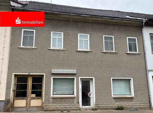 Straßenansicht - Reizendes Wohn- und Geschäftshaus in Greußen sucht Eigentümer mit Tatendrang und Visionen!