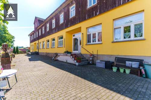 Gebäude - 2 Zimmer Mehrfamilienhaus, Wohnhaus in Hasselfelde