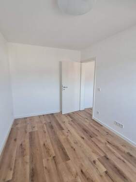 Büro - Bild 2.jpg - Etagenwohnung mit 72,00 m&sup2; in Püttlingen zur Miete
