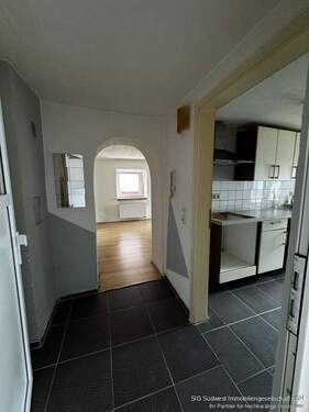 Eingangsbereich - 2 Zimmer Etagenwohnung zur Miete in Pfinztal / Kleinsteinbach