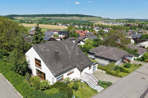 Luftbild - 7 Zimmer Einfamilienhaus in Bretzfeld / Schwabbach
