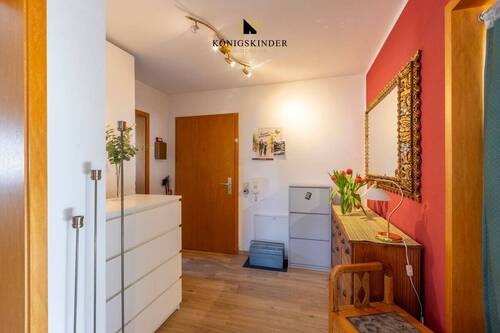 Einladender Eingangsbereich - 2 Zimmer Etagenwohnung in Marbach am Neckar