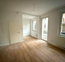 Helle 2-Zi.-Whg. im Erdgeschoss mit Einbauküche und Balkon - Fürth Innenstadt Helle 2-Zi.-Whg. im Erdgeschoss mit Einbauküche und Balkon - Fürth Innenstadt