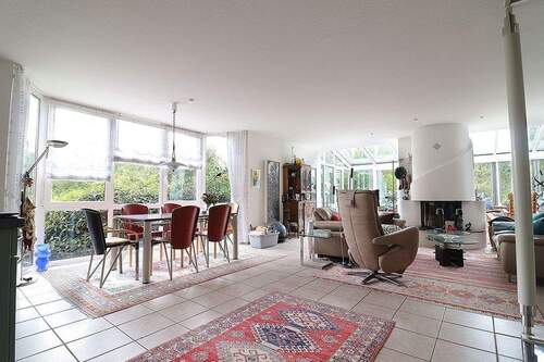 Wohnzimmer - 4 Zimmer Mehrfamilienhaus, Wohnhaus in Bremen