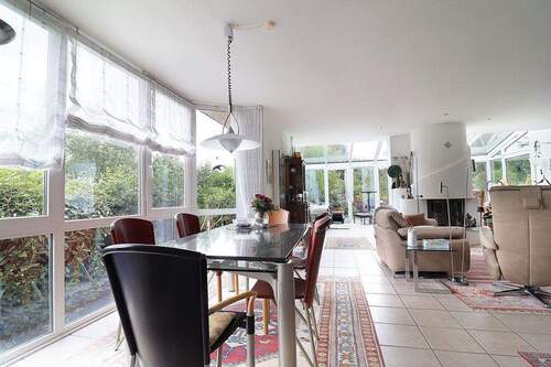 Wohnzimmer - Mehrfamilienhaus, Wohnhaus mit 213,00 m&sup2; in Bremen zum Kaufen