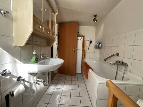 Badezimmer DG Anbau - 