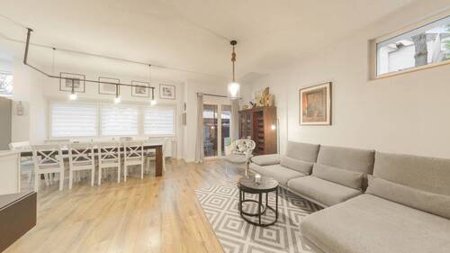 EG_Wohnen_Essen - Gepflegtes 3-Familienhaus mit modernisierten Einheiten und flexiblen Nutzungsmöglichkeiten