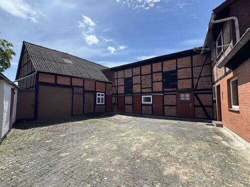 Fachwerkscheune am Haus - 