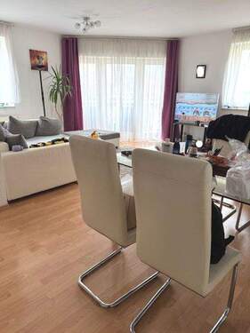 Wohnzimmer - Etagenwohnung mit 75,40 m² in Dresden zum Kaufen