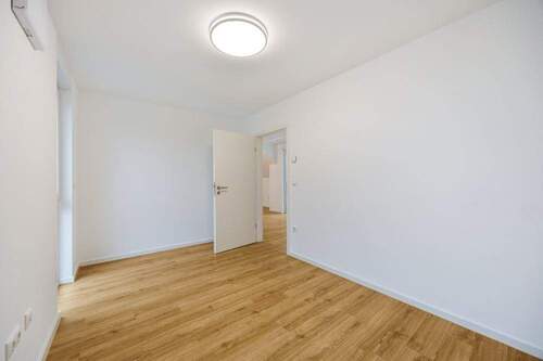 Kind / Arbeitszimmer - 