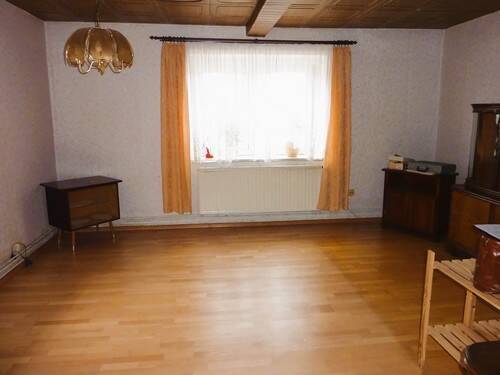 25025-2.jpg - 5 Zimmer Mehrfamilienhaus, Wohnhaus zum Kaufen in Weißenfels