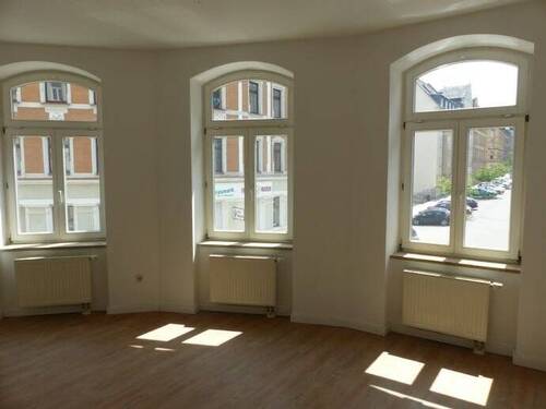 Das Wohnzimmer - Hübsche kleine 2-Zi.-Single-Wohnung mit EBK und Glasfaseranschluss!