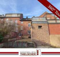 Geräumiges Wohnhaus mit Garage und Garten in Stolberg-Büsbach - Stolberg (Rheinland) / Büsbach