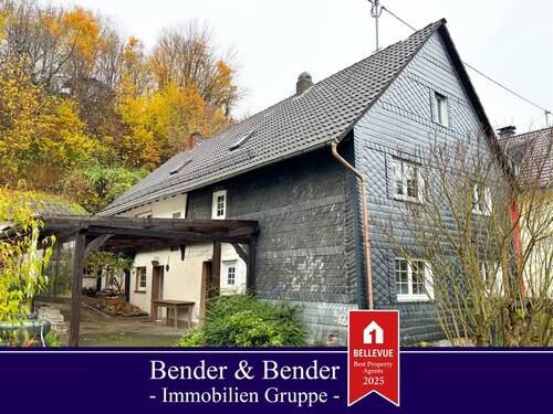 www.bender-immobilien.de - Großzügiges Fachwerkhaus in familienfreundlicher Lage zwischen Wissen und Gebhardshain!