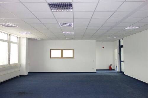 Großer Büroraum - Büro im Gewerbegebiet von Velten zu Mieten