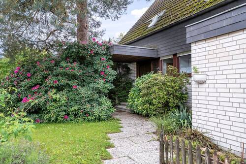 Eingangsbereich - Einfamilienhaus mit 112,00 m&sup2; in Bielefeld zum Kaufen