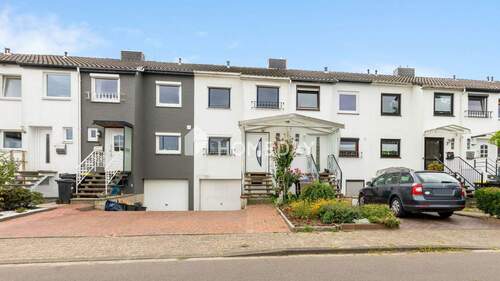 Außenansicht 1 - Ihr neues Zuhause: Gemütliches Haus mit Garten und Partykeller