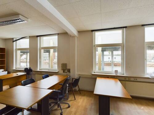 Bürofläche - Halle zum Kaufen in Bremerhaven / Fischereihafen