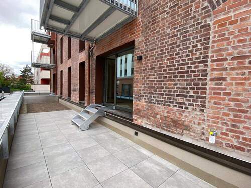 Terrasse - RESERVIERT - Wohnen im Alten Brauhaus - moderne 2 Zimmer Wohnung mit Terrasse