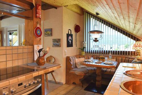 OG Wohnung Küche mit Esstisch - 