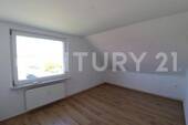 Schlafzimmer im DG rts , leer - 
