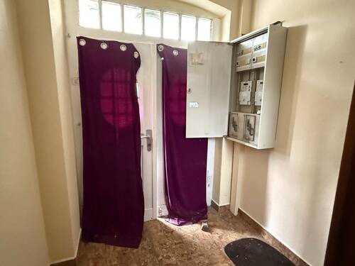 Eingangsbereich - 8 Zimmer Mehrfamilienhaus, Wohnhaus in Beverungen