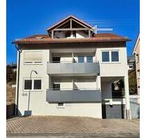 Stilvolles Dachgeschoss mit Südbalkon, 3 Schlafzimmer, Offener Wohnraum - Aidlingen