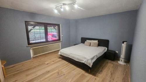 Schlafzimmer EG - 