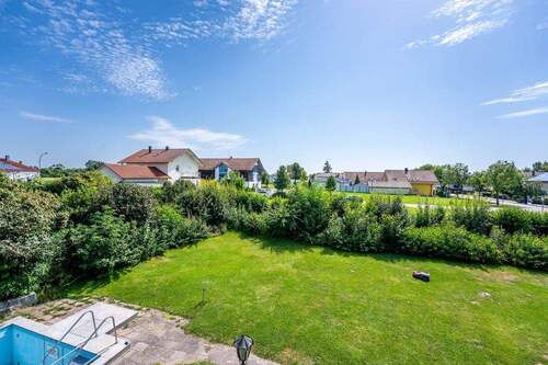 Blick vom Balkon Richtung Süden - 
