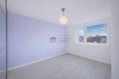 Kinderzimmer/Schlafzimmer/Büro - 