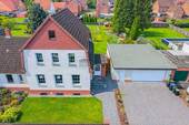 Komplette Hausansicht - 4 Zimmer Mehrfamilienhaus, Wohnhaus in Ilsede