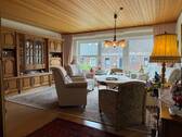 Wohnzimmer - 8 Zimmer Einfamilienhaus in Aurich