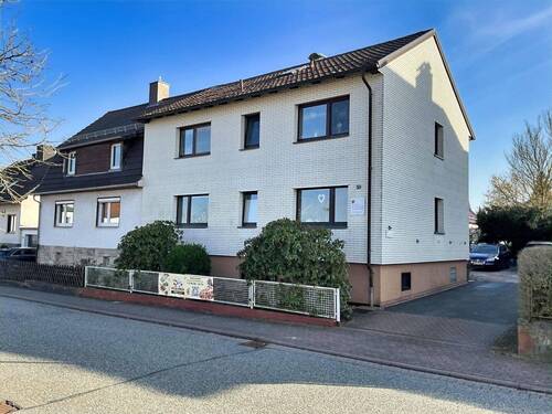 Außenansicht - 8 Zimmer Doppelhaushälfte zum Kaufen in Hessisch Lichtenau