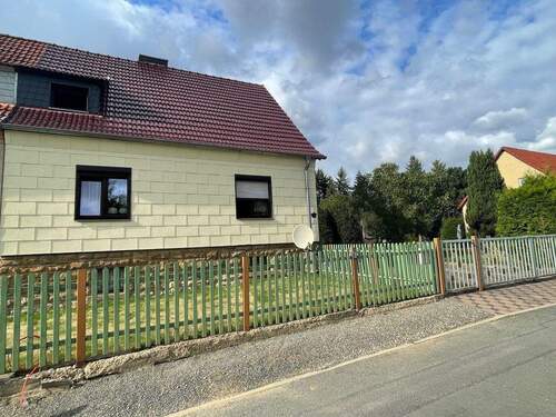 Ansicht - 4 Zimmer Doppelhaushälfte zum Kaufen in Droyßig