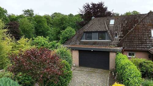 Garagenstellplatz - ***ROSENGARTEN-SIEVERSEN***EXKLUSIVE DOPPELHAUSHÄLFTE IN SACKGASSENLAGE ZU VERKAUFEN***