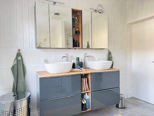 19-Bad-zwei Waschbecken - 