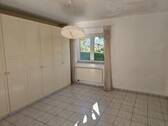 Schlafzimmer - Etagenwohnung mit 83,00 m&sup2; in Kirkel zum Kaufen