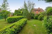 Gepflegter Garten mit Hausblick - 
