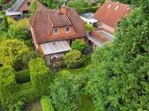 Haus und Garten von oben - 