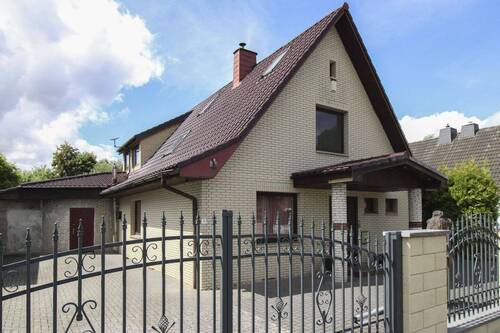 Haus und Bunker - 